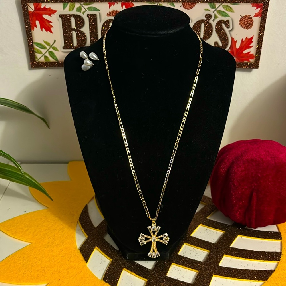 Cadena 14 k gold plated de Cruz